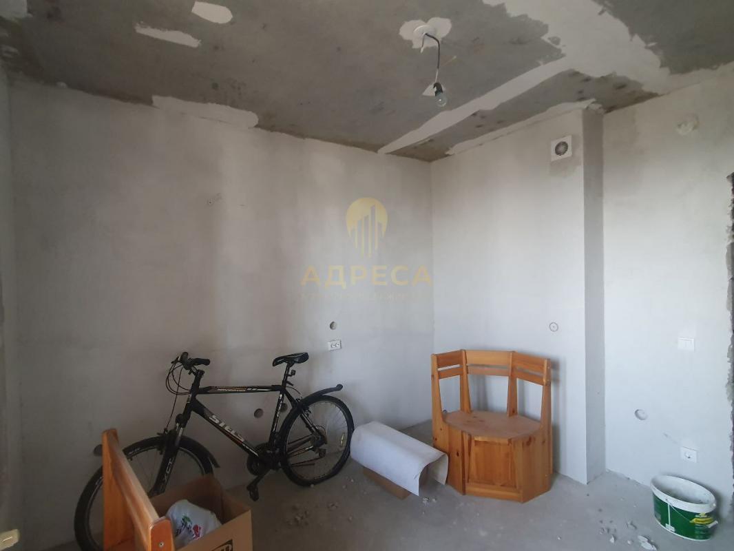 Продам 3 комнатную квартиру в монолитно-кирпичном доме с предчистовой отделкой! - Оренбург