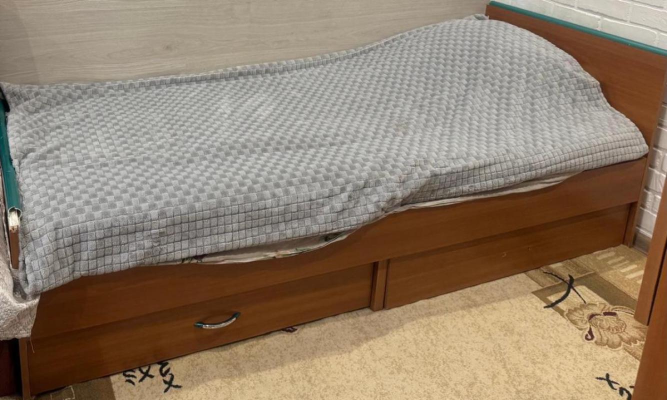 Продам мебель в хорошем состоянии:
Шкаф 2000 руб. - Орск