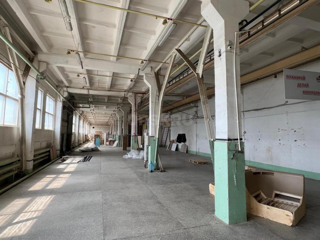 Сдам большое отапливаемое помещение 2000 кв. - Орск