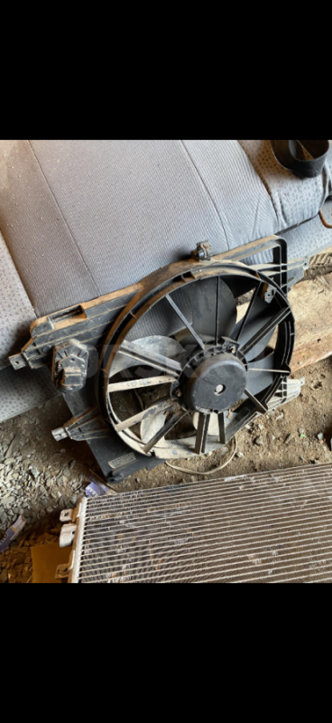 Продам запчасти на Рено Логан 
Двигатель кпп в наличие 
Кондиционер в сборе 
Двигатель 1.6 8 клап - Орск