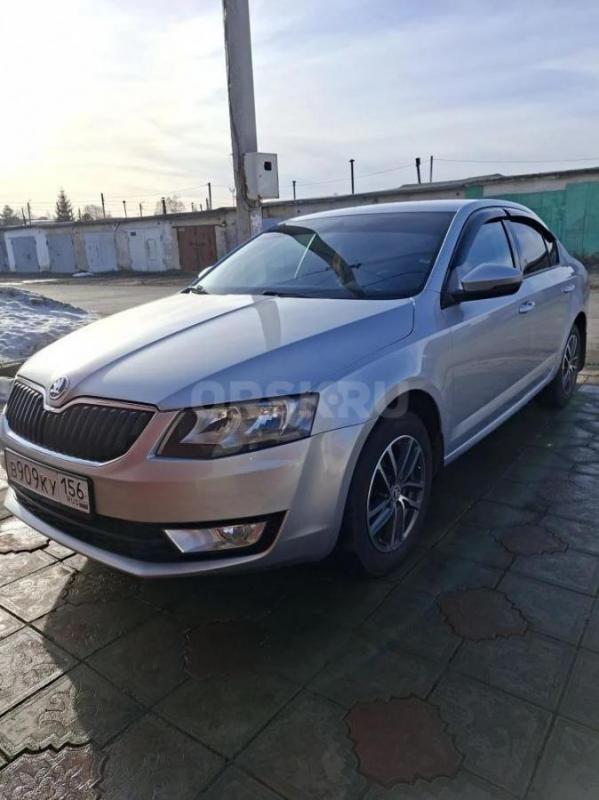 Продам ШКОДА ОКТАВИА А7 2014г., пробег  106 там., 2 хозяин, резина зима-лето на дисках (1 сезон). - Орск