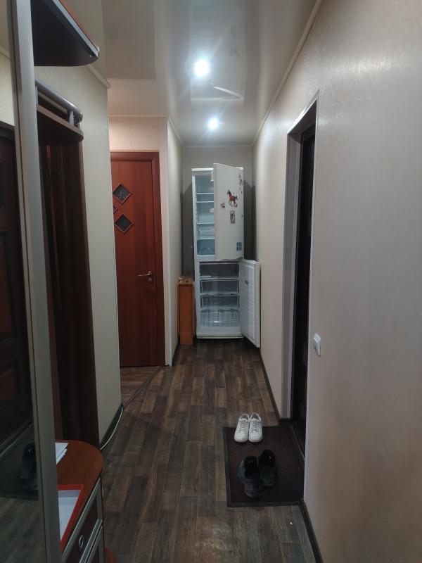 Сдаётся двух комнатная квартира на длительное время только порядочным людям без животных рядом школа - Новотроицк