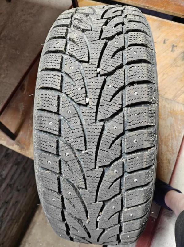 Зима 215/55/ R18 один сезон, состояние идеальное. - Орск