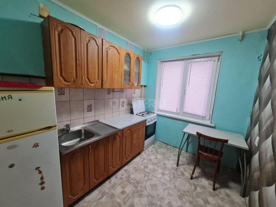 Продам 2 х- комнатную квартиру по адресу: ул. - Орск