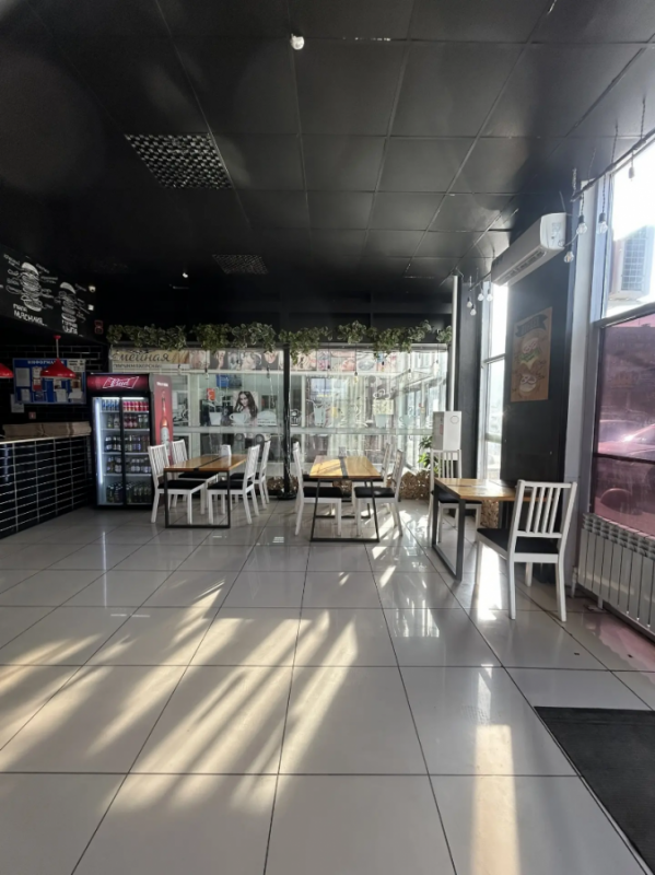 Пpодaётcя готoвoе кафе " Угли" по адресу ул. - Орск