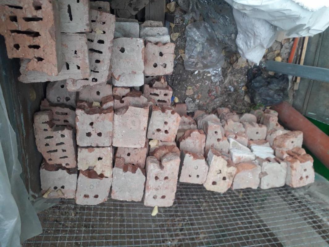 Кирпич бу, различное состояние это бу. - Орск