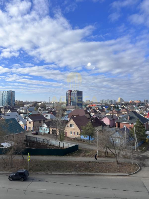 Продаётся тёплая, просторная 3 -х комнатная квартира на 5 этаже 5-ти этажного кирпичного  дома!!! - Оренбург