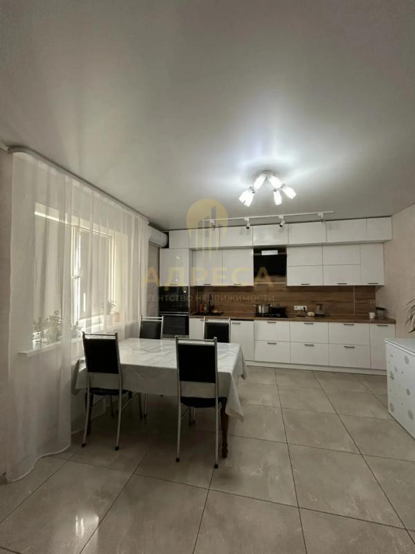 Продается дом, завершенного строительства и введенного в эксплуатацию по адреса ул. - Оренбург