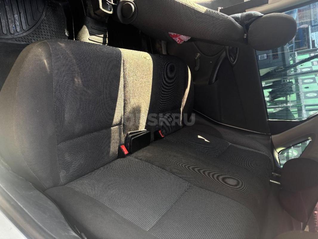 Продам машину, в хорошем состоянии, все обслуживалось вовремя, ходовая часть обслужена, кондиционер - Орск