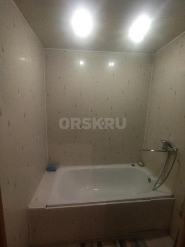 Сдам 3-х комнатную квартиру , меблированная ,в шаговой доступности , поликлиника,во дворе детский са - Орск