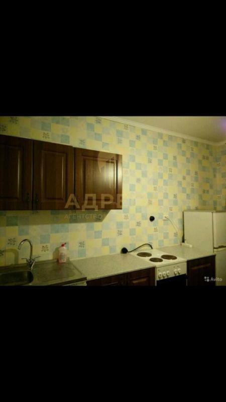 Сдается большая и просторная однокомнатная квартира с мебелью и техникой в МЖК, хорошая транспортная - Оренбург