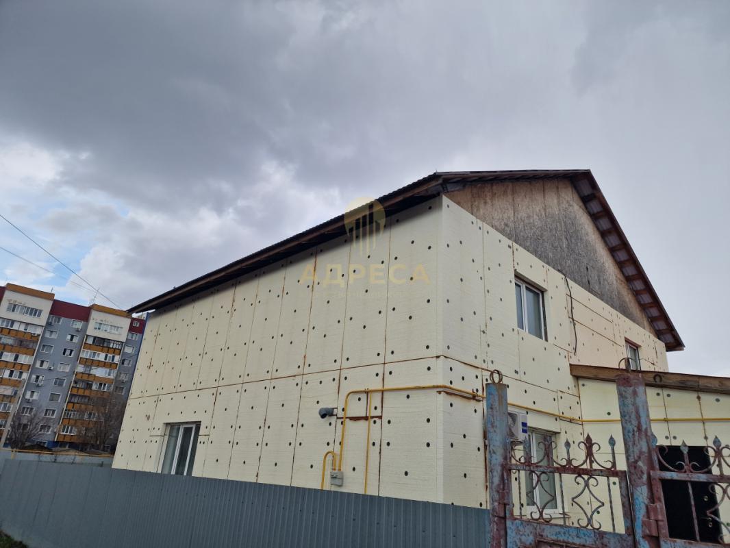 Продается дом, завершенного строительства и введенного в эксплуатацию по адреса ул. - Оренбург