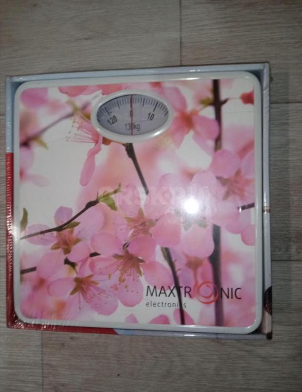 1) Машинка для стрижки волос,
2) весы напольные, новые, 
3) часы настенные, новые, 
4)удлинители - Орск