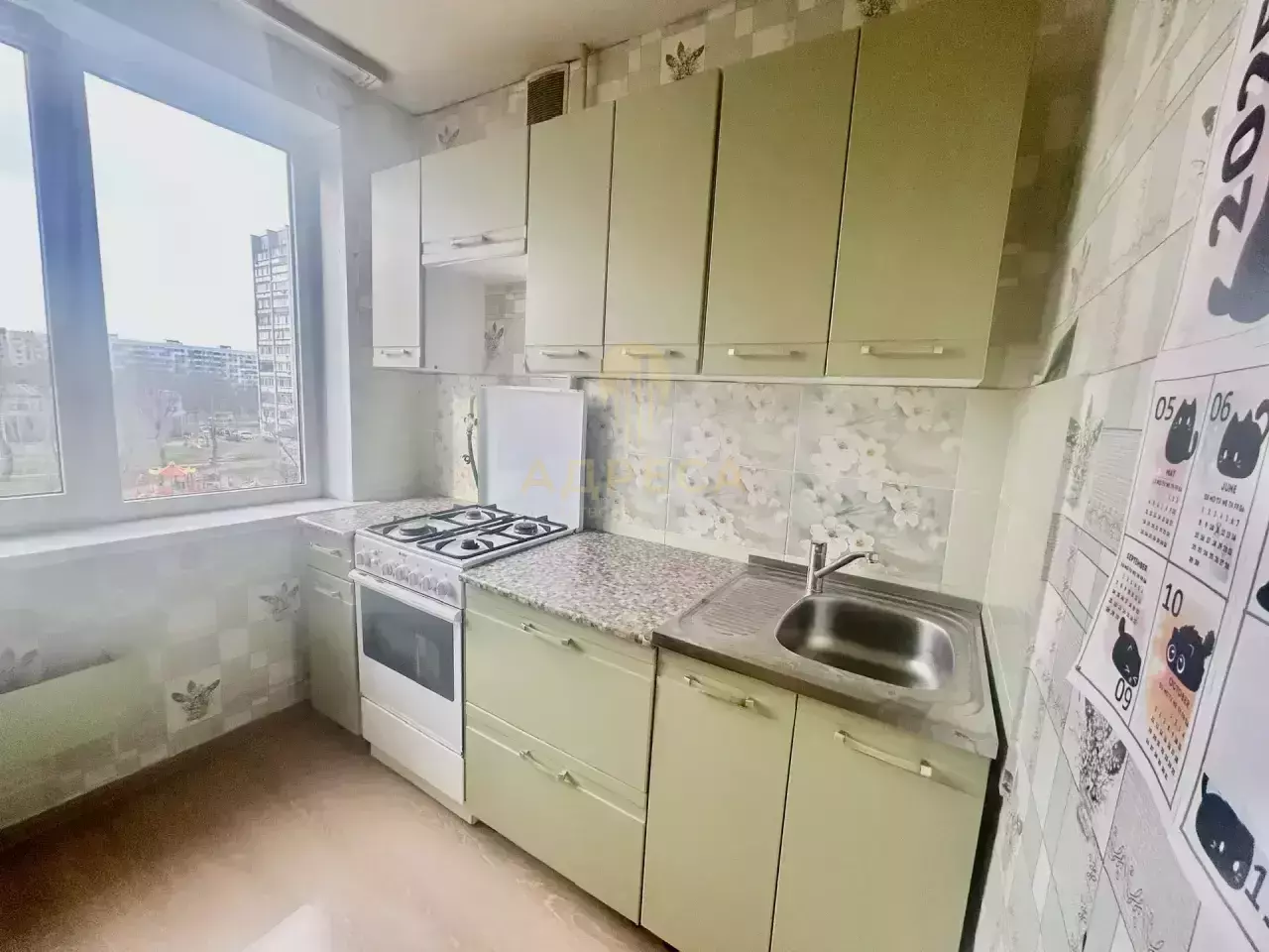 Продается светлая,просторная двухкомнатная квартира. - Оренбург