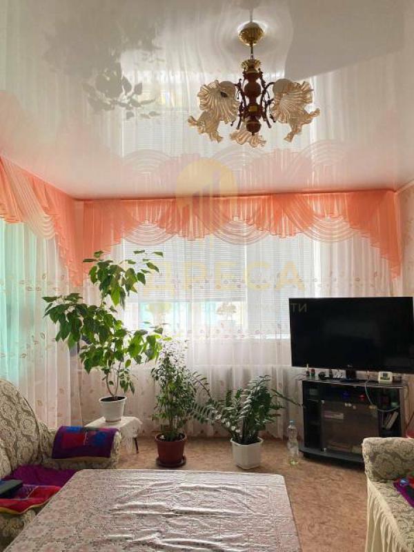 В продаже дом расположенный в живописном уголке природы, всего 30 км. - Оренбург