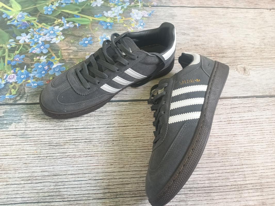 Очень много обуви по самым демократичным ценам, пишите в личные сообщения или в Макс. - Новотроицк