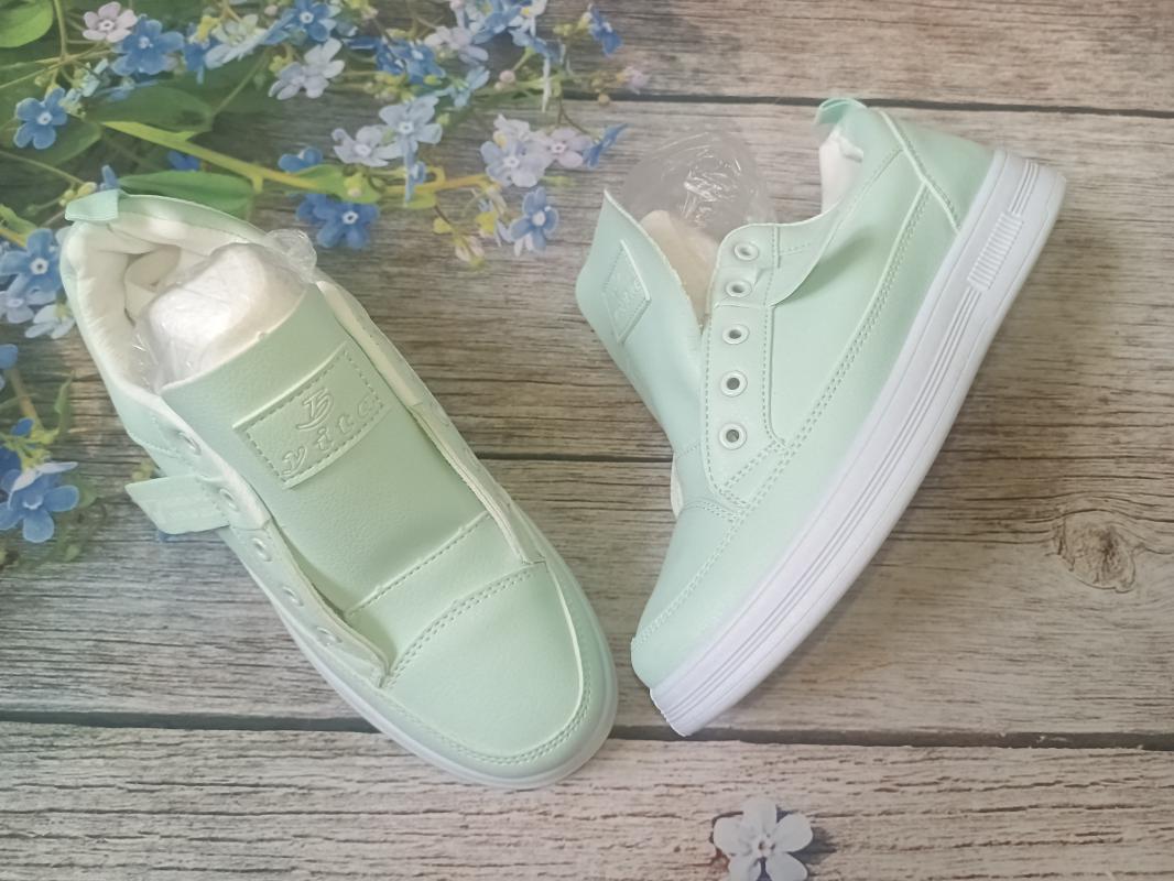 Очень много обуви по самым демократичным ценам, пишите в личные сообщения или в Макс. - Новотроицк