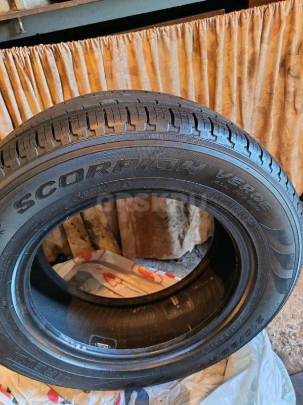 Продам две шины Pirelli scorpion Verde all season, протектор в новом состоянии, шины ремонтные, езди - Орск
