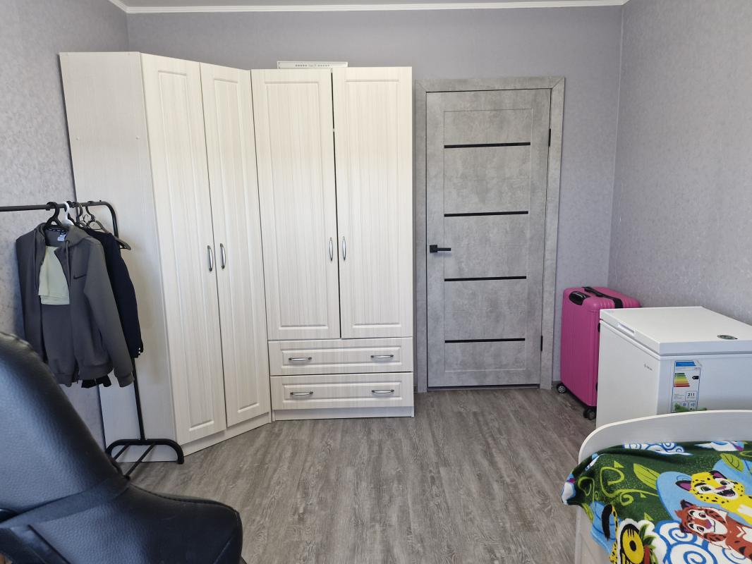 Тёплая, раздельная  2 -комнатн. - Не указан