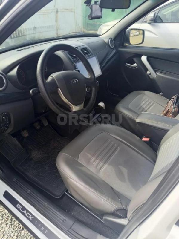 Продам  Лада Калина Кросс , комплектация blak line, климат, птф линзованные, музыка планшет с камеро - Орск