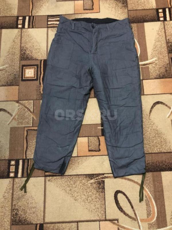 Костюмы в отличном состоянии, хорошего качества ( 1-ый -52 р., 2-ой- 50 р., 3-ий - 48 р.) по 200 руб - Орск