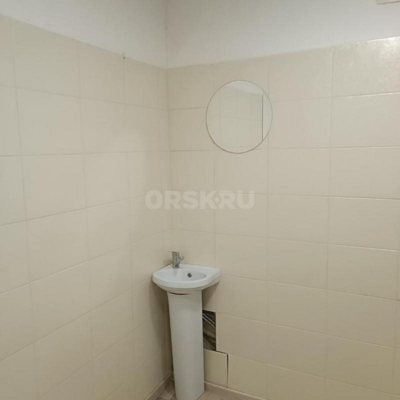 Сдам в аренду помещение, 7 кв м, центр города, ост Ленинского комсомола, под ресницы, косметологию, - Орск