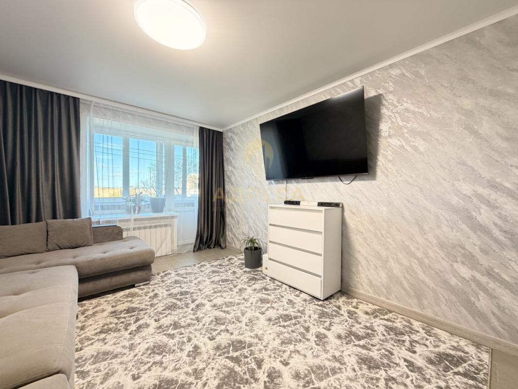 Продается 3-кoмнатнaя квартира нa 4 - этаже 9-ти этажного КИРПИЧНОГО дома по адресу ул. - Оренбург