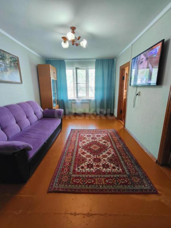 Сдаётся в долгосрочную аренду просторная четырёхкомнатная квартира площадью 63 кв. - Орск