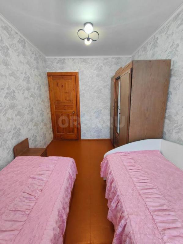 Сдаётся в долгосрочную аренду просторная четырёхкомнатная квартира площадью 63 кв. - Орск