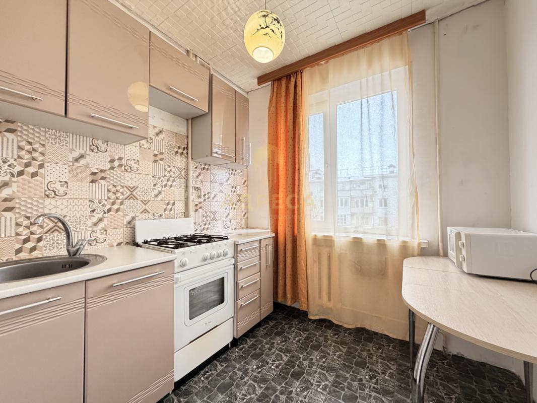 Продаётся тёплая, просторная 1- комнатная квартира! - Оренбург