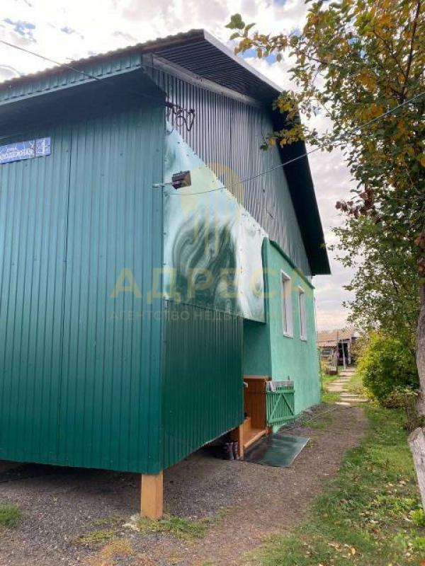 В продаже дом расположенный в живописном уголке природы, всего 30 км. - Оренбург