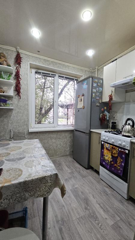 ПРОДАМ 3-К КВАРТИРУ — УЛ. - Новотроицк