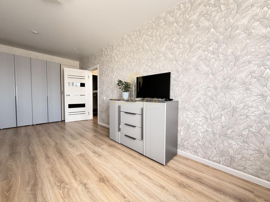 Продаётся тёплая, уютная квартира с удобной планировкой, общей площадью 38 кв. - Оренбург