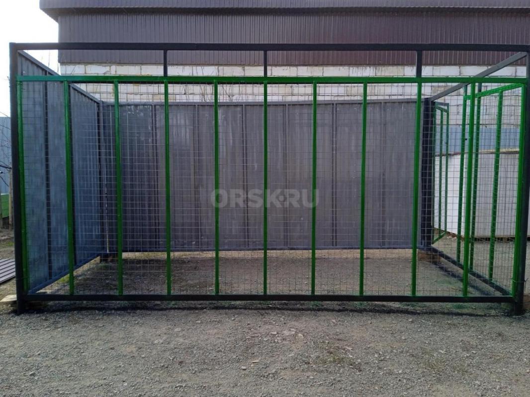 продам вольер в отличном состоянии полностью разборный 4 стены и крыша
длина 4 метра
ширина 2 метр - Орск