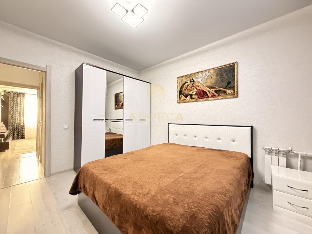 Продается уютная квартира по улице Карпова 3/1, полностью с ремонтом, расположенная на 17-м этаже мо - Оренбург