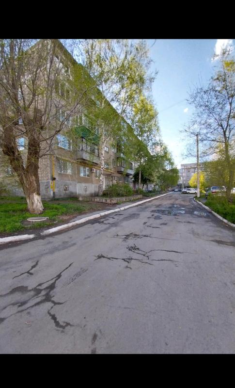 Продается двухкомнатная квартира  с качественным  ремонтом, 
по адресу: г. - Новотроицк