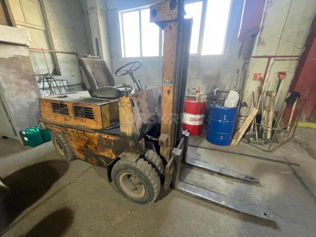 Продам автопогрузчик Balkancar  Б/У  грузоподъемность 3,2т, высота подъема 1,8м, полностью исправен, - Оренбург