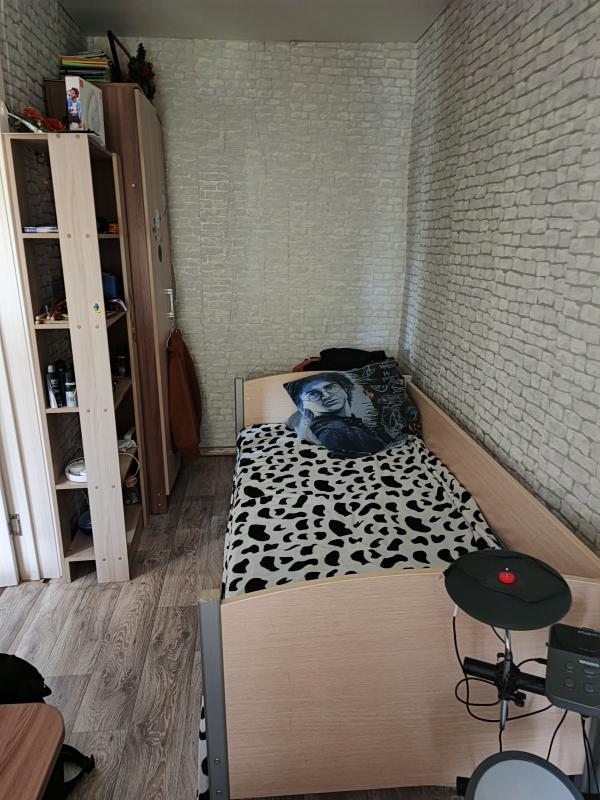 Продам четырёхкомнатный дом площадью 76,2 квадратных метра. - Гай