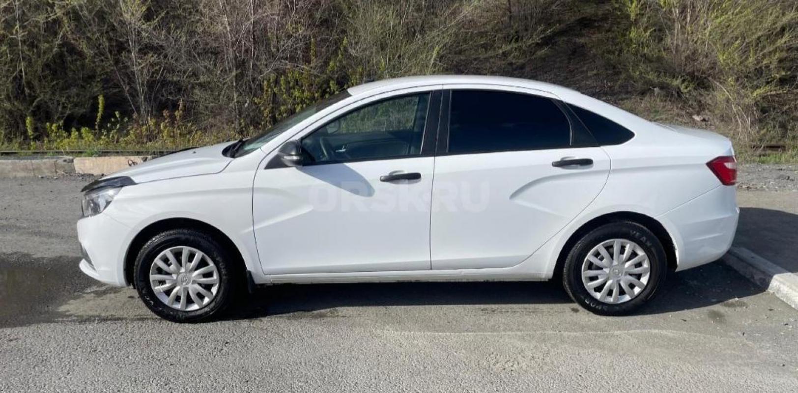 Продам LADA Vesta CNG 2021 года в отличном состоянии
1 собственник 
Комплектация: 
- ABS 
- ЭУР - Новотроицк