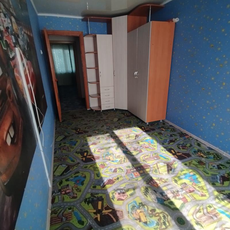 Продается 2-х комнатная квартира , в хорошем районе , косметический ремонт, один собственник. - Новотроицк