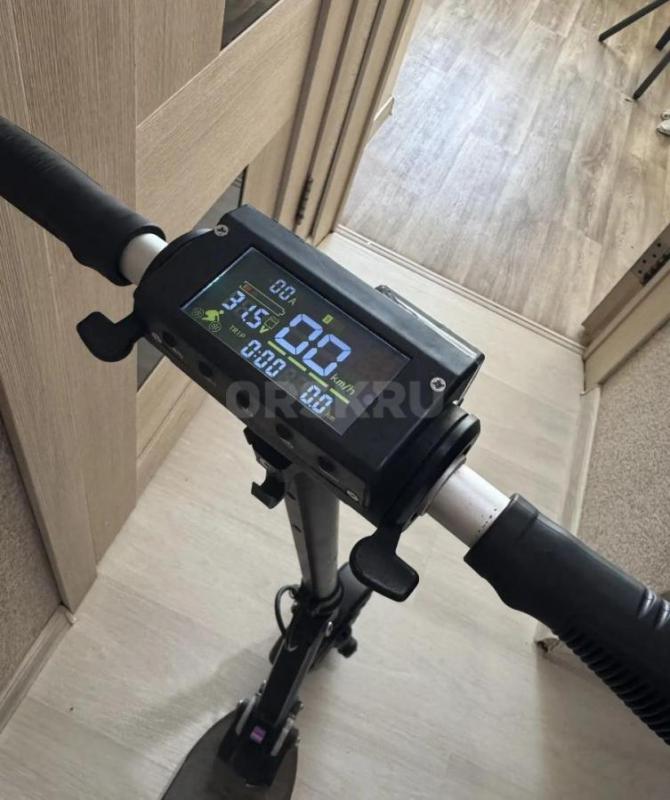 Продам Электросамокат kugoo s3 pro, все работает как положено,  есть эксплуатационные дефекты. - Гай