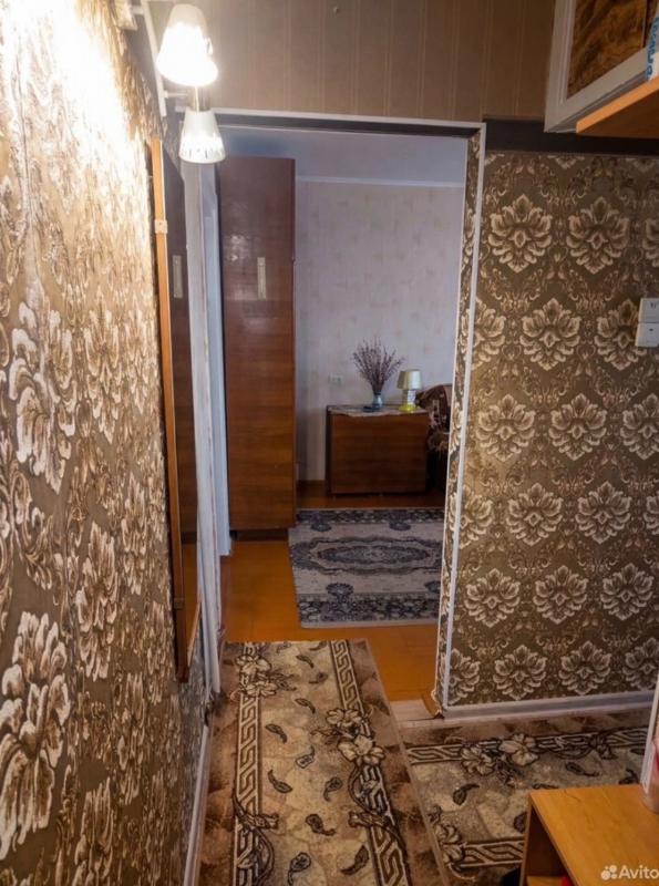 Продается двухкомнатная квартира на 4 этаже, пятиэтажного панельного дома. - Новотроицк