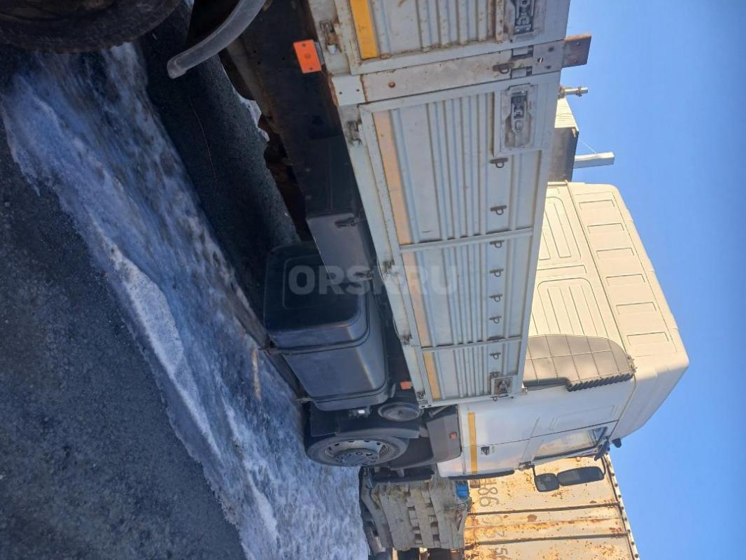 Продам Бортовой автомобиль 4х2 тентовый МАЗ 5340А5 -370 - 015
2011г. - Орск