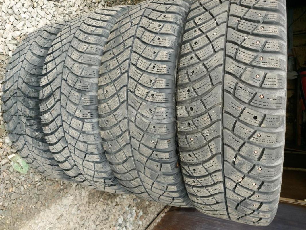 Зимняя резина 215/65 R 16 кама 515   за 5000    и   195/60 R 15 kumho за 4000 - Орск