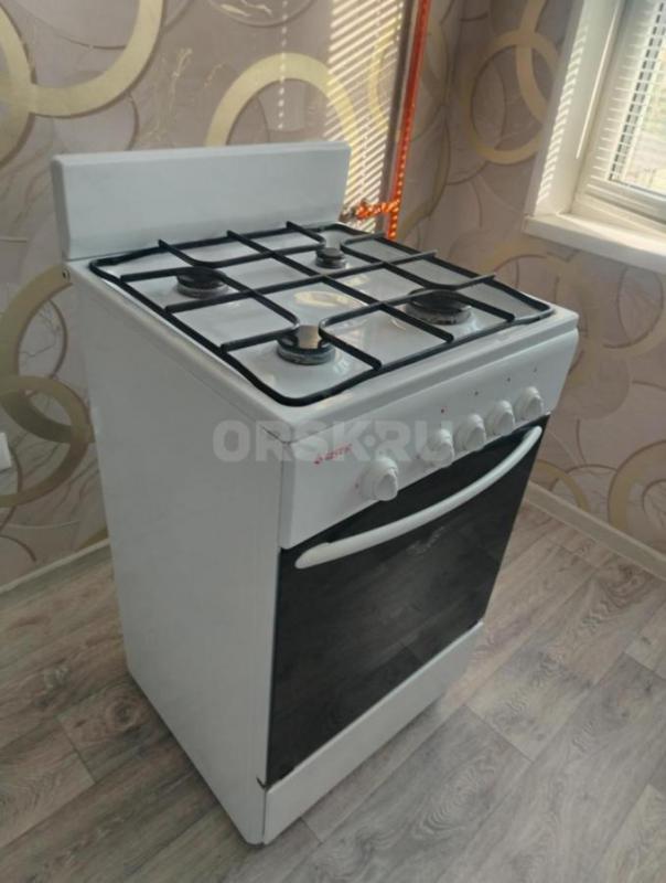 Продам газовую плиту Гефест - Орск