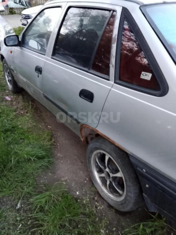 Продам Дэу Нексия 2003г,расходует масло. - Орск