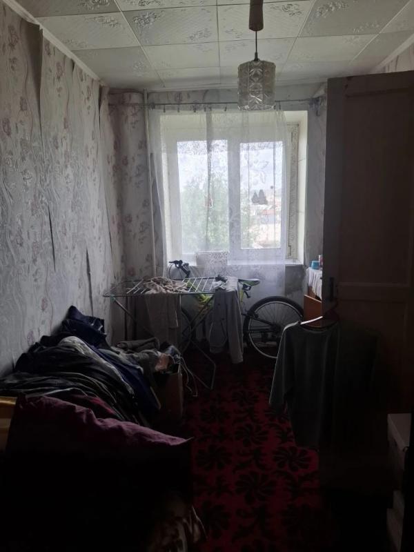 Продам 3-х комнатную квартиру без ремонта в районе западного, торг уместен - Новотроицк