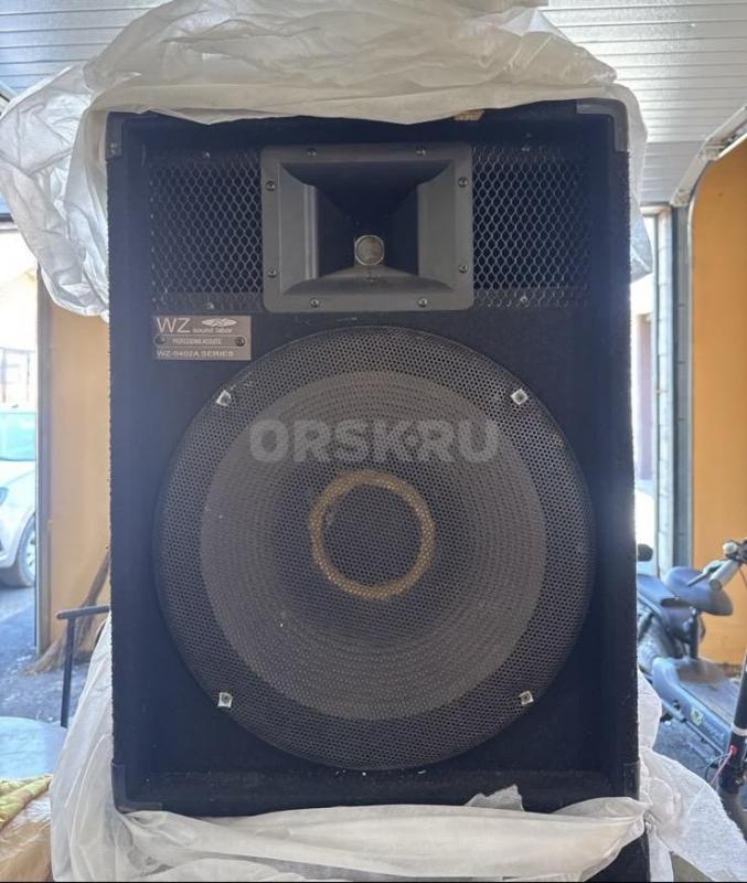 Продам профессиональную аппаратуру колонки 2 большие , 2 поменьше всего 4 шт , микшер , усилитель, п - Орск