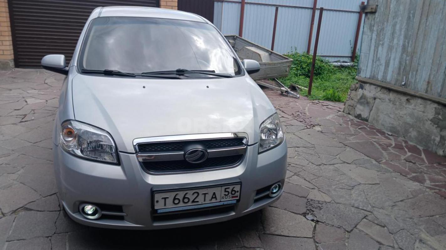 Продам авто в хорошем состоянии, сигнализация с автозапуском, андроид магнитола, камера заднего вида - Орск