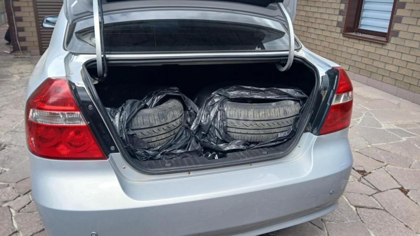 Продам авто в хорошем состоянии, сигнализация с автозапуском, андроид магнитола, камера заднего вида - Орск